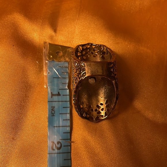 Gold colored ring with faux pearls & blue gems.size 7-Costume jewelry - Picture 10 of 11